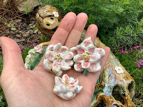 Lekníny lotos keramika květ dekorace keramikaandee