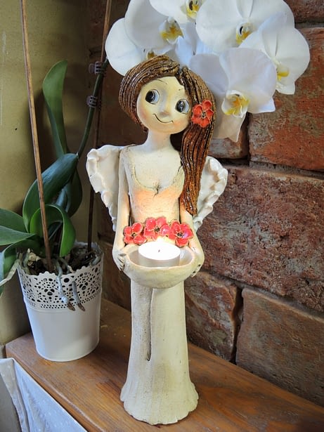 svícen svíčka světlonoš andělka anděl soška figura dekorace keramika keramikaandee květ