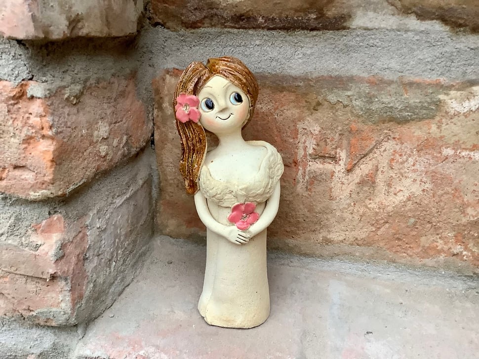 Mini víla šípková růže Růženka růžová dekorace vila figura keramika keramikaandee