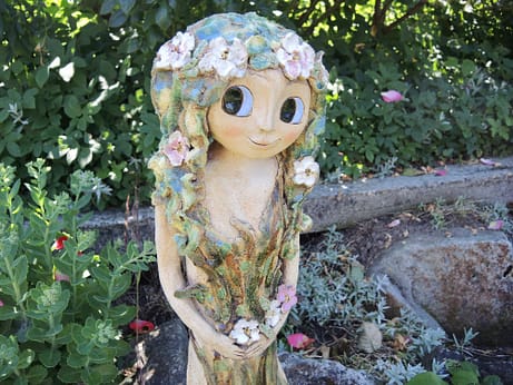 víla keramika socha dekorace figura dívka panenka keramikaandee andreaabrahamova