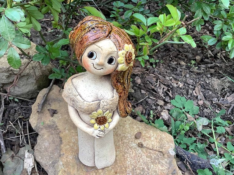 keramika ptáček vlčí mák panenka keramikaandee andreaabrahamova pomněnka dekorace zahrada dívka Motýl Slunečnice